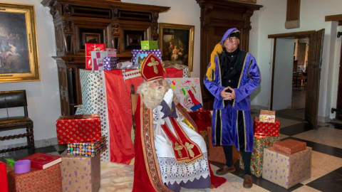 Muiderslot omgetoverd tot Kasteel van Sinterklaas